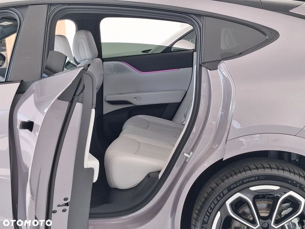 XPeng G6 80.8 kWh AWD Performance PRO - 12