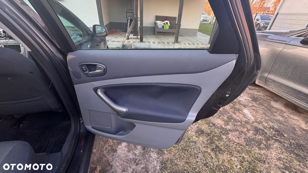 Ford Mondeo 2.0 TDCi Gold X - 12