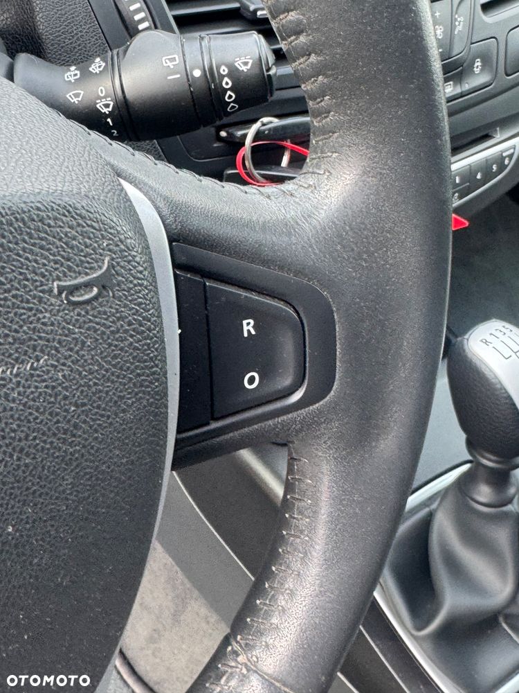 Renault Laguna dCi 150 FAP Dynamique - 22