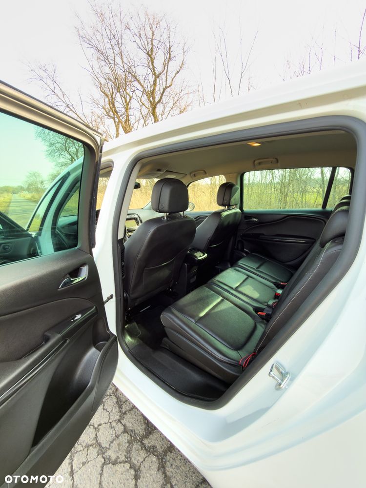 Opel Zafira - 6
