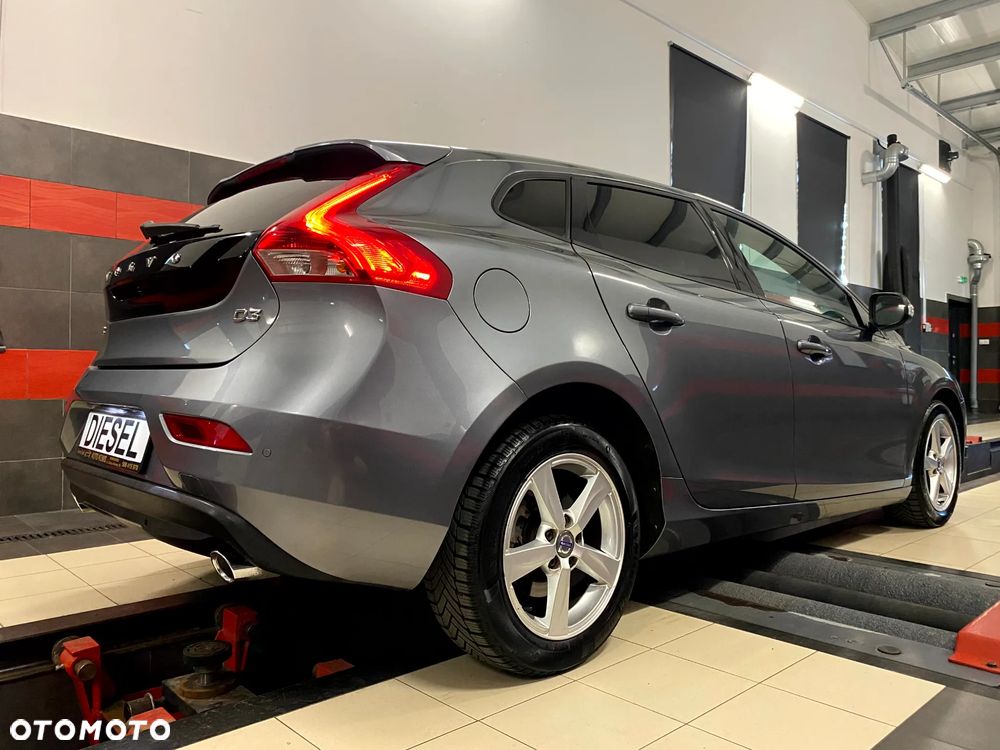 Volvo V40 D3 Summum - 11