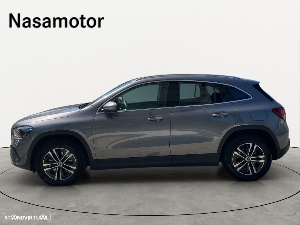Mercedes-Benz GLA 180 d - 4