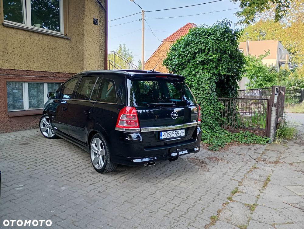 Opel Zafira 2.2 Cosmo - 14