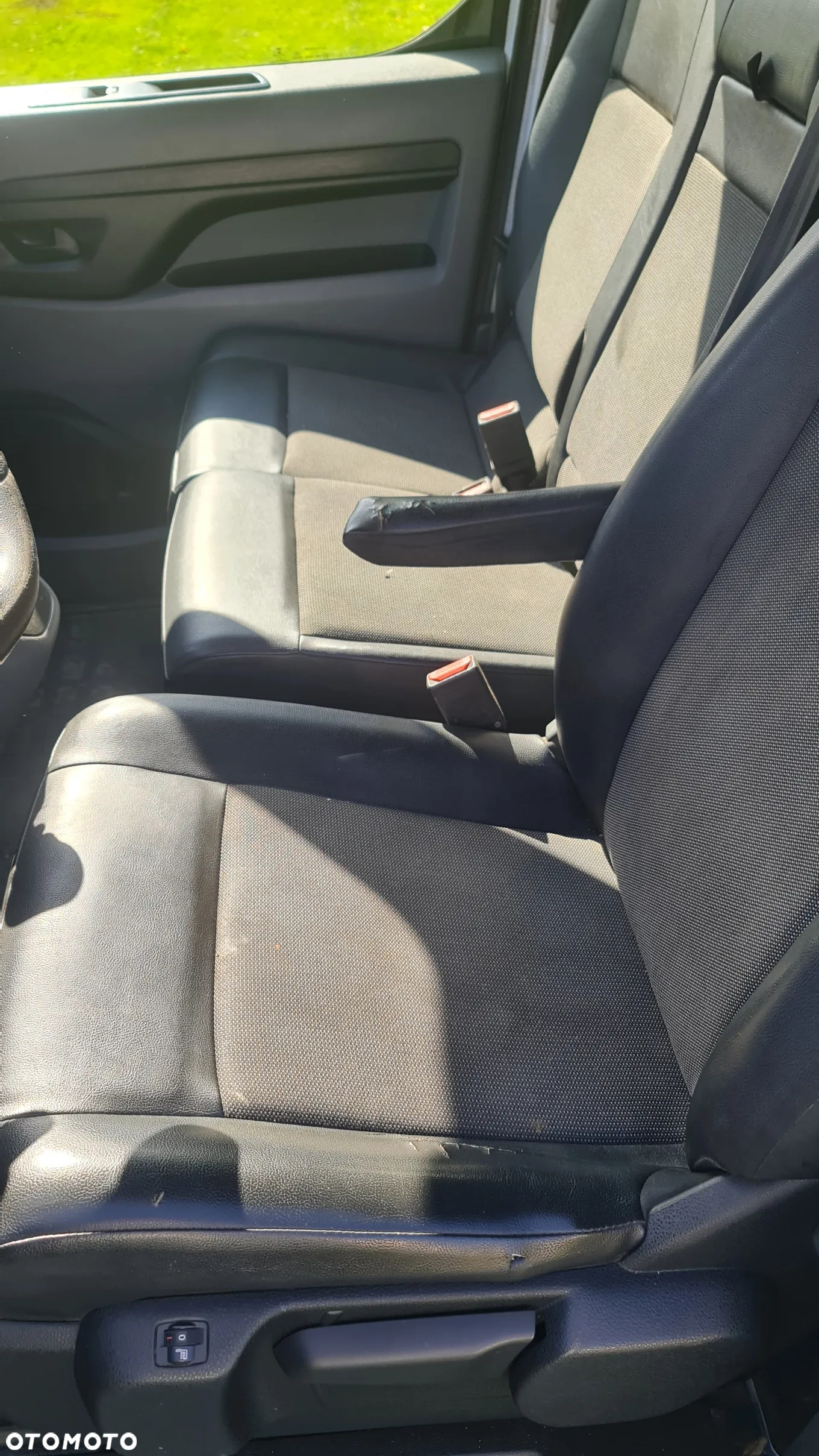 Peugeot Expert 2.0 BlueHDi Long 2,9t Premium (bryg.) - 12
