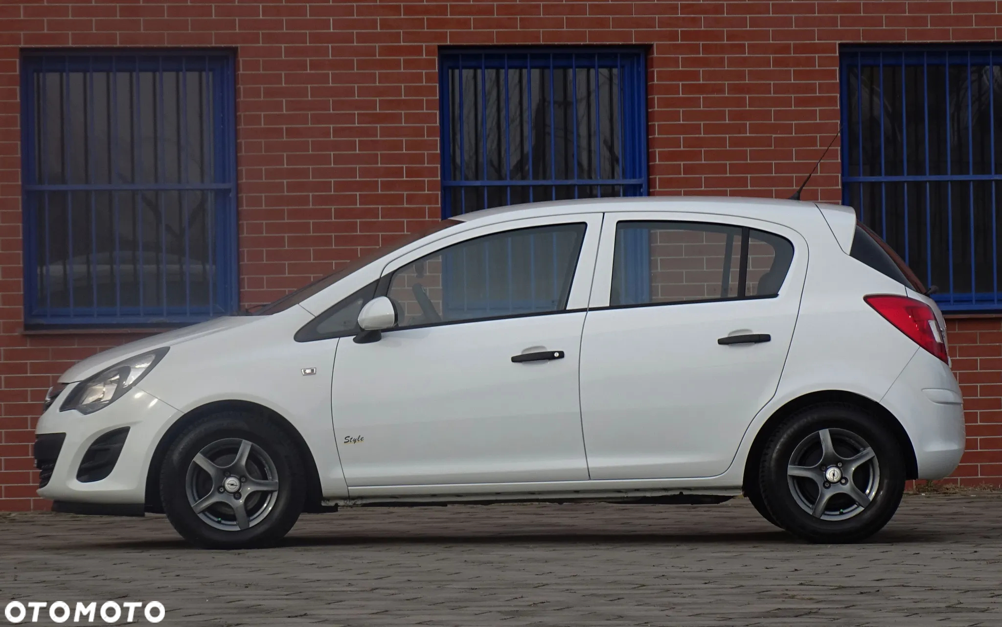 Opel Corsa 1.0 12V Essentia - 4