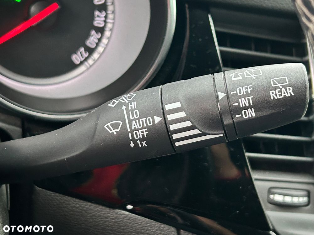 Opel Astra 1.4 Turbo Dynamic - 26