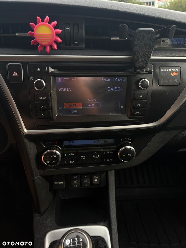 Toyota Auris 1.6 2010 - 12