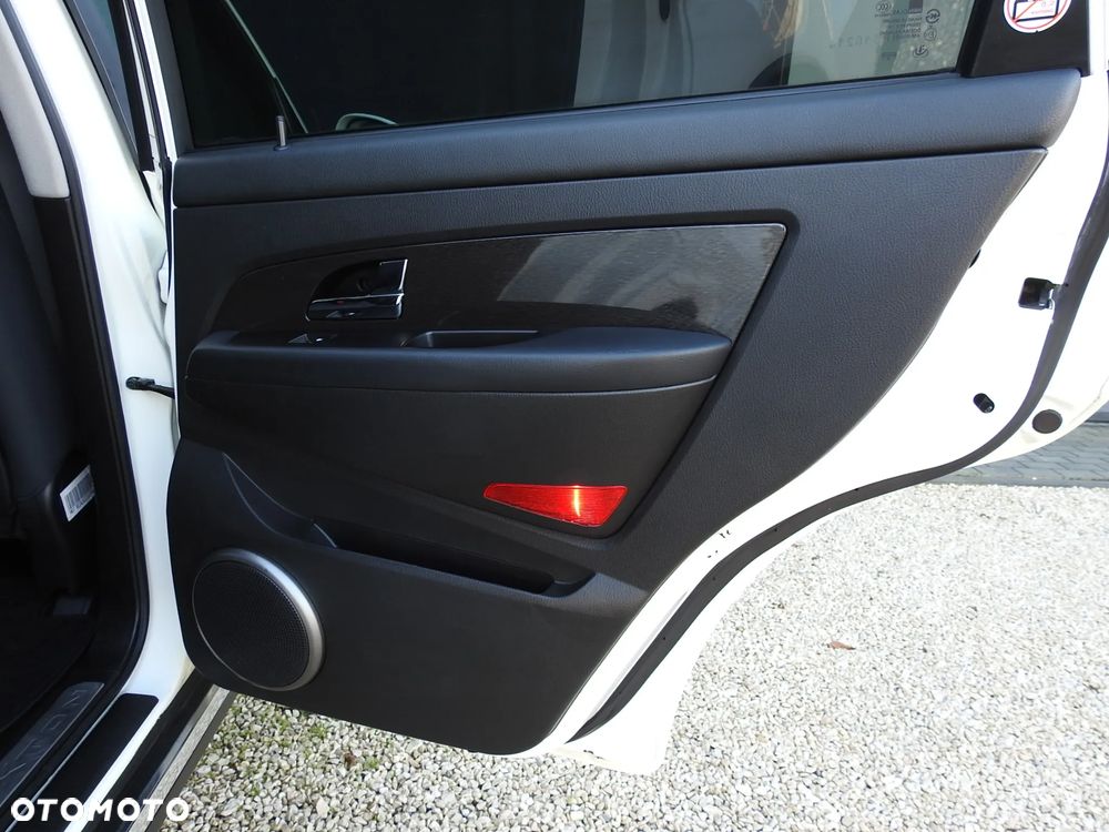 SsangYong/KGM Rexton - 24