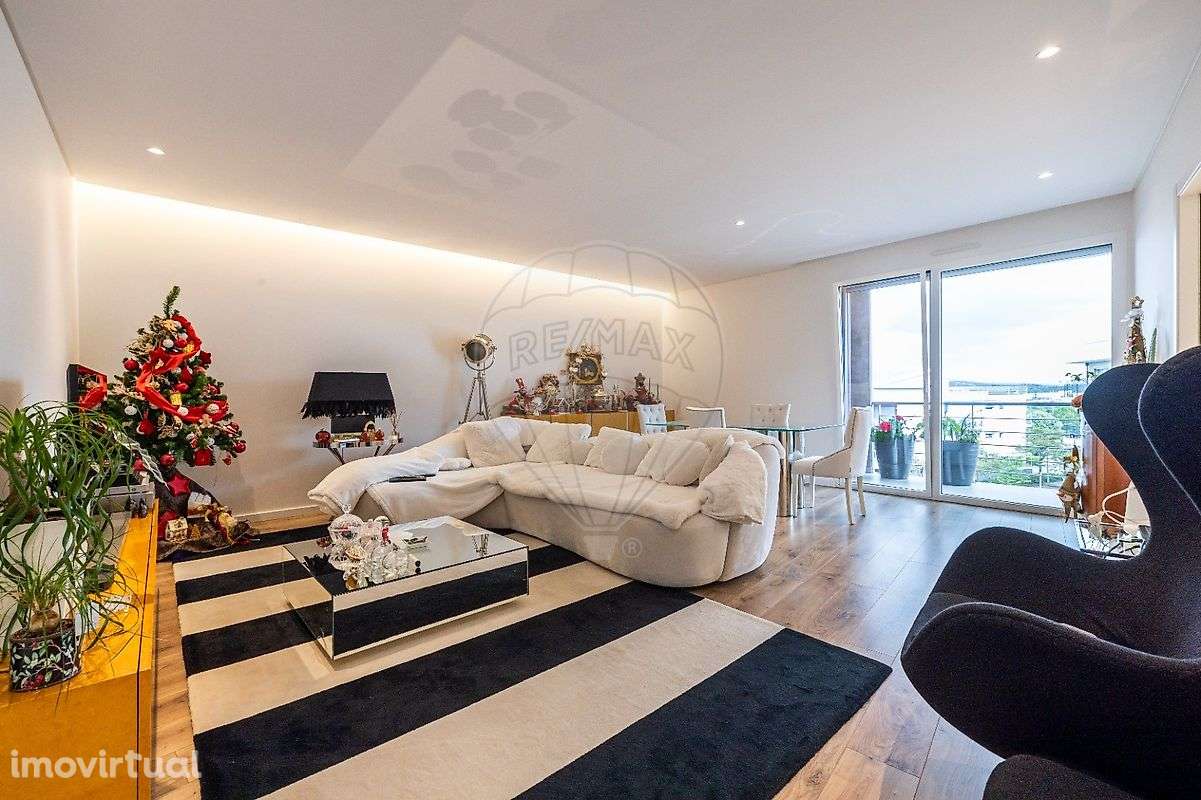 Apartamento T4 para venda - Grande imagem: 3/37