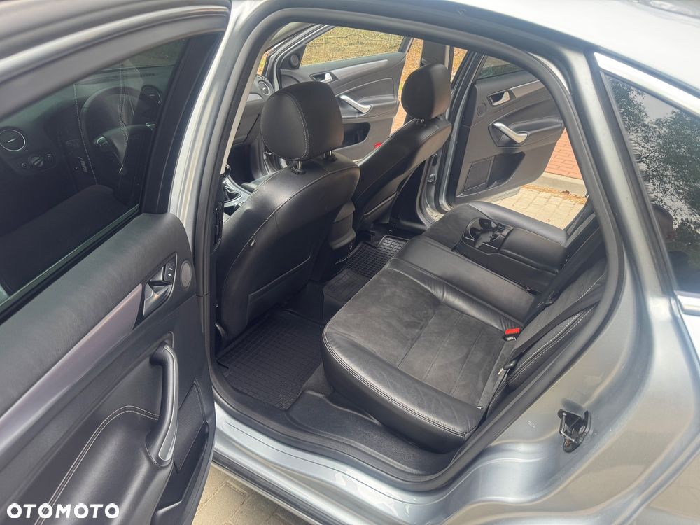 Ford Mondeo 2.2 TDCi Titanium X - 19