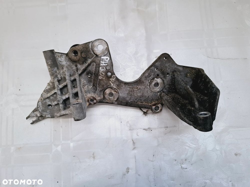 Mocowanie Podpora Łapa Pompy Wtryskowej 2.7 3.0 TDI CR Audi VW 059130147P 059130147N - 3
