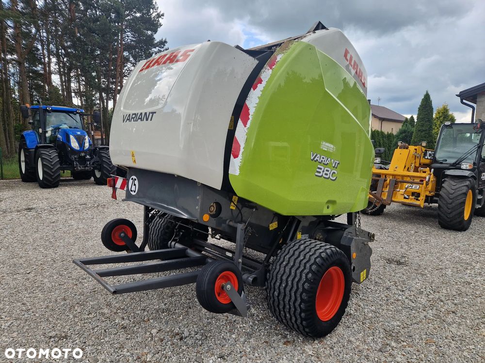 Claas VARIANT 380 - 21