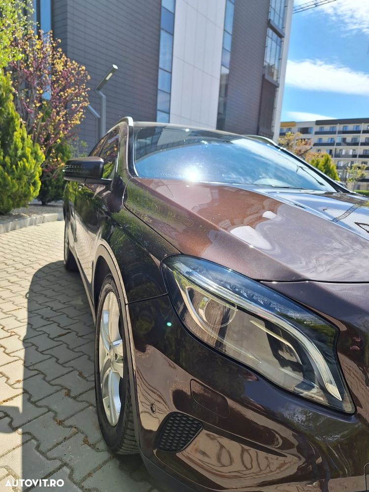 Mercedes-Benz GLA 220 CDI 4MATIC 7G-DCT - 31