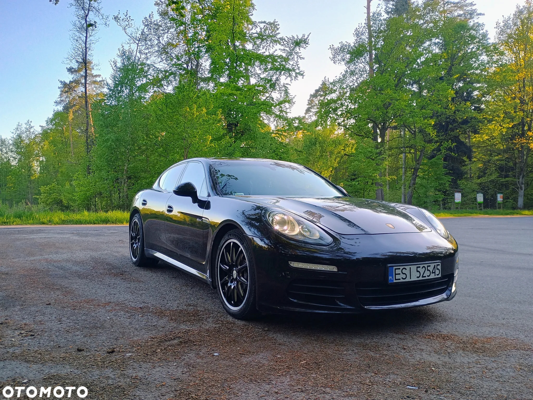 Porsche Panamera - 4