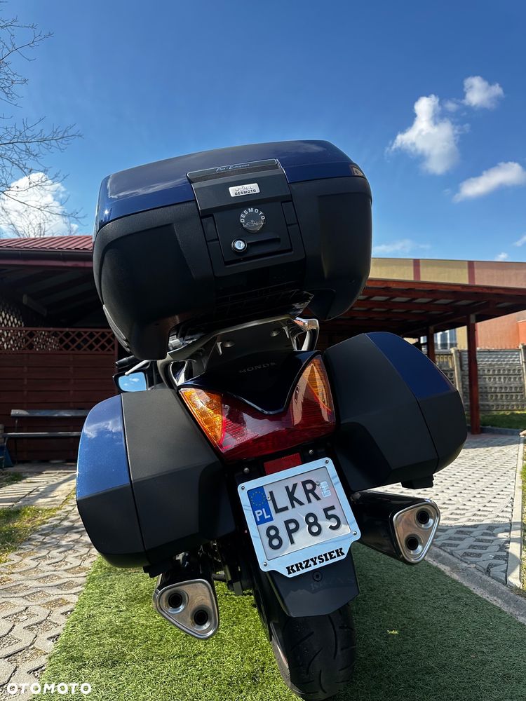 Honda ST - 7