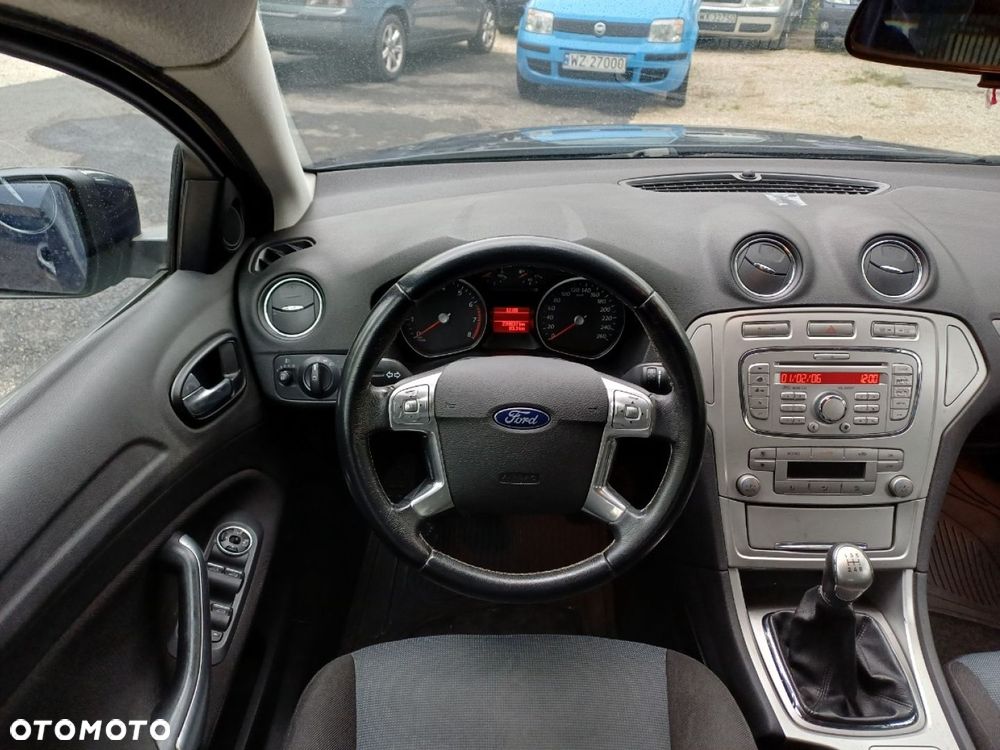 Ford Mondeo - 10