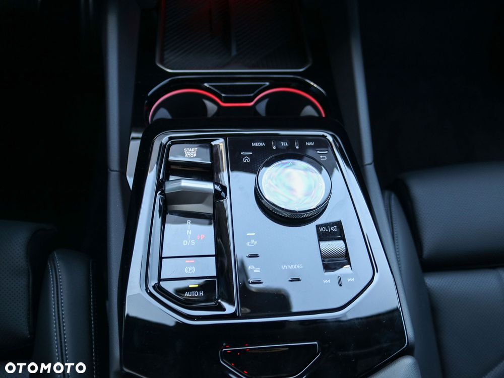 BMW Seria 5 520i mHEV sport - 11