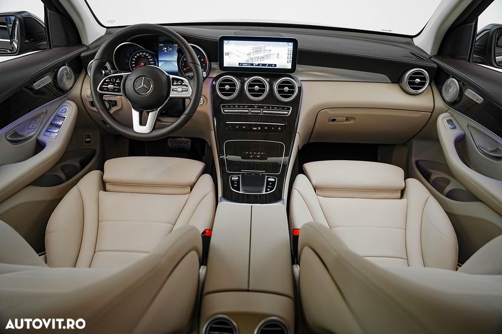 Mercedes-Benz GLC 300 e 4Matic 9G-TRONIC Edition AMG Line - 14