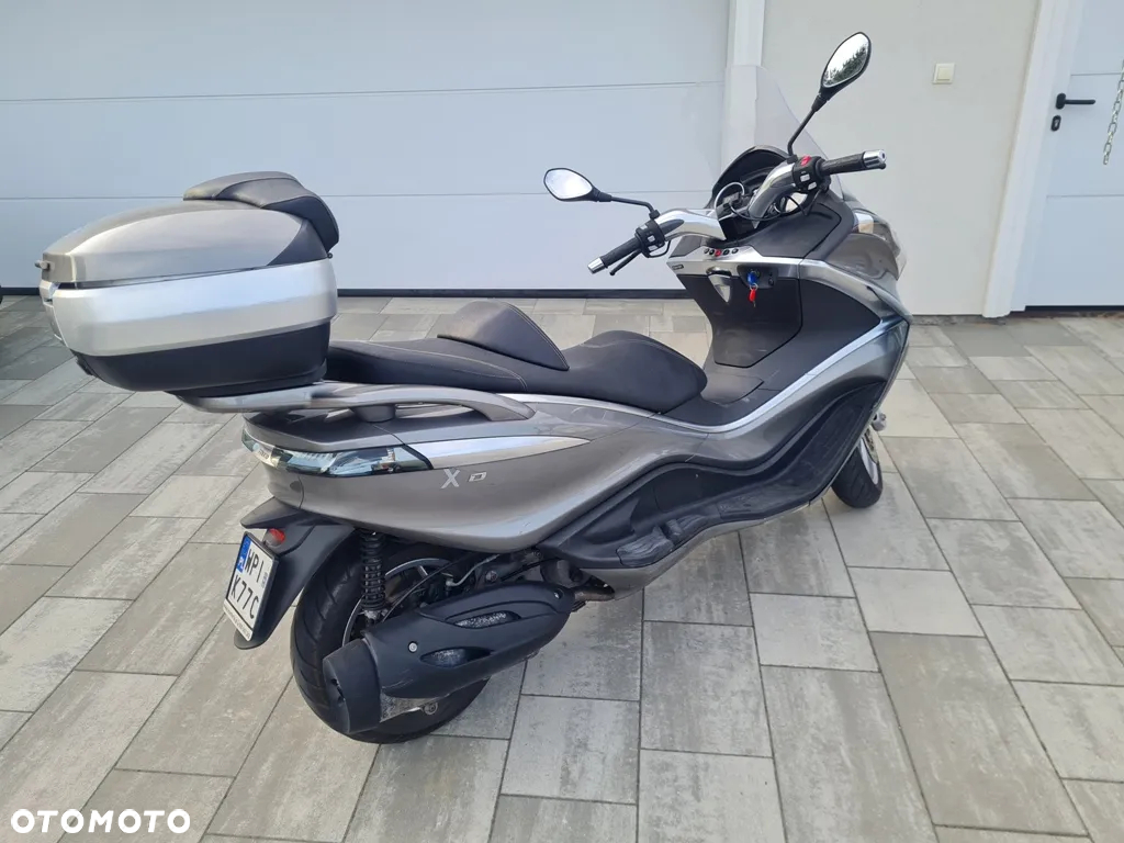 Piaggio X10 - 4