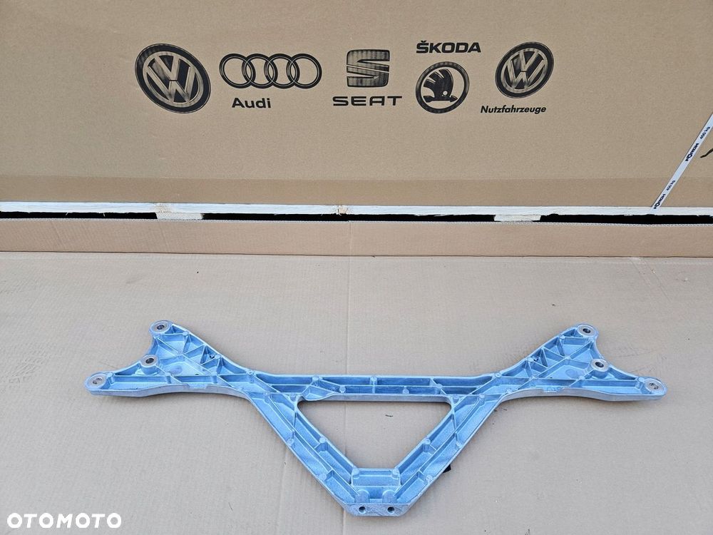 AUDI A8 D4 LIFT WSPORNIK WZMOCNIENIE ROZPÓRKA 4H0806151C - 2
