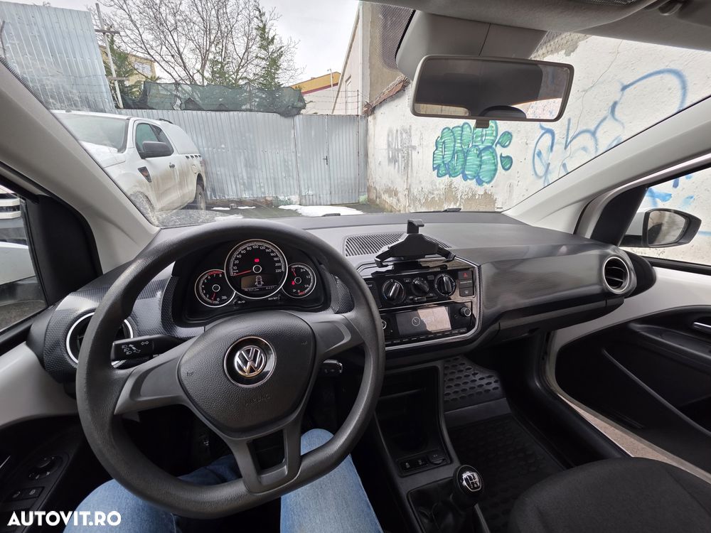 Volkswagen up! - 6