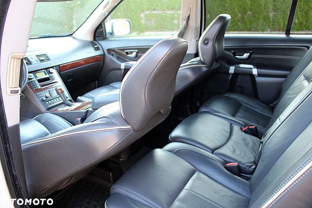 Volvo XC 90 D5 Executive - 26