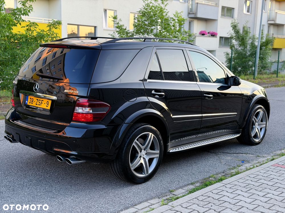 Mercedes-Benz ML 63 AMG 4Matic 7G-TRONIC - 13