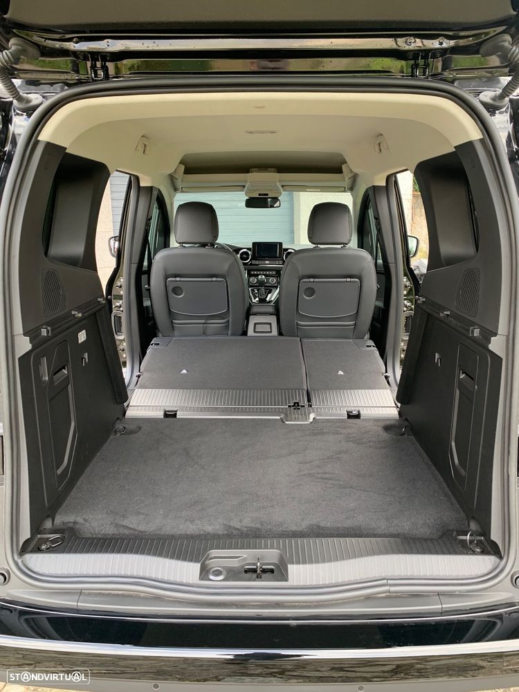Mercedes-Benz T 180 d Auto Progressive - 17