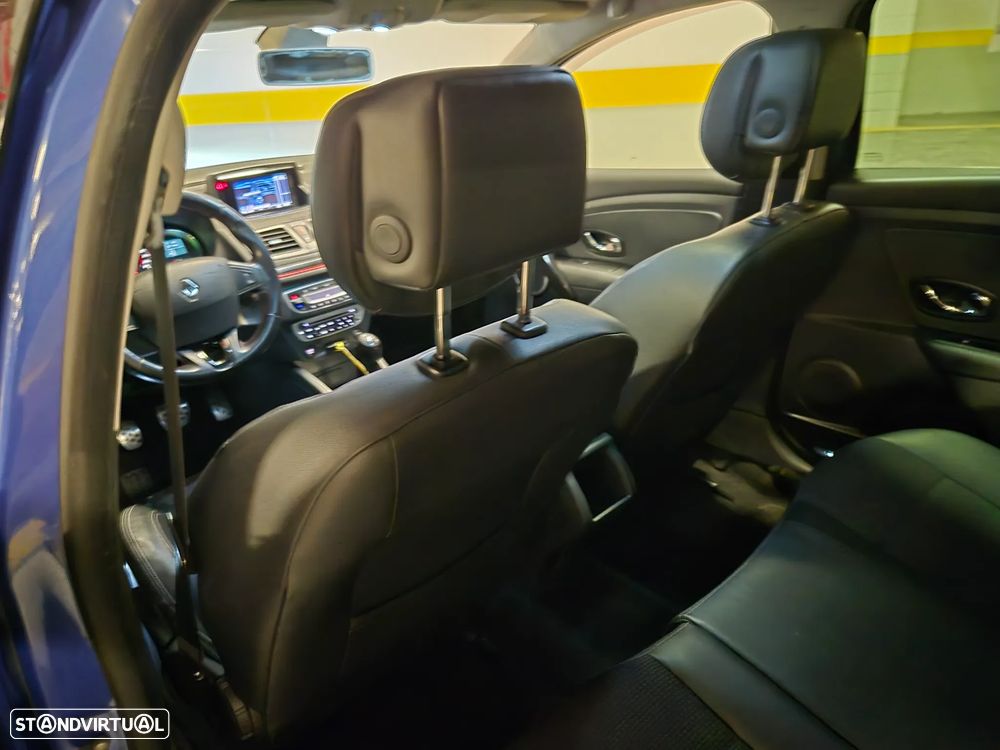 Renault Mégane Sport Tourer 1.5 dCi GT Line - 32