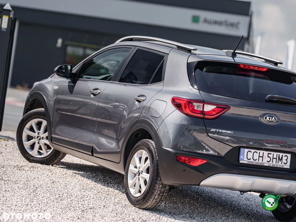 Kia Stonic 1.4 L - 6