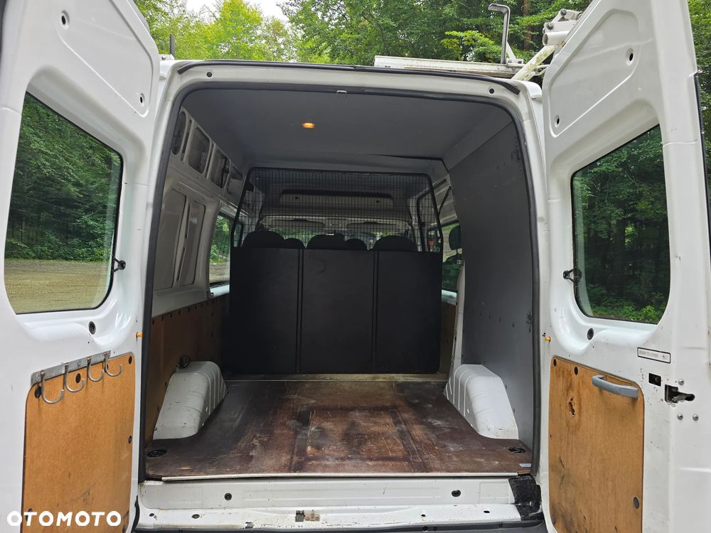 Ford Transit - 20
