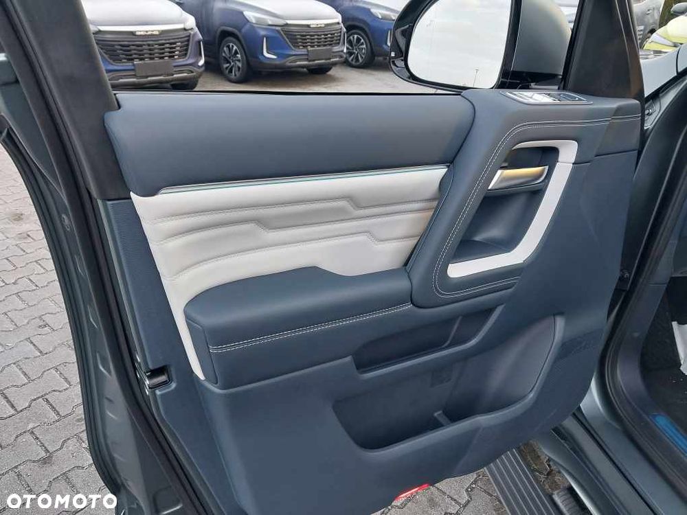 BAIC BJ60 mHEV Flagship 4x4 - 10