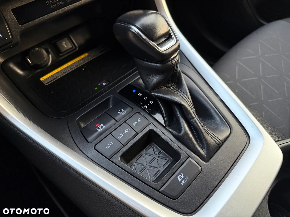 Toyota RAV4 2.5 Hybrid Comfort 4x2 - 29