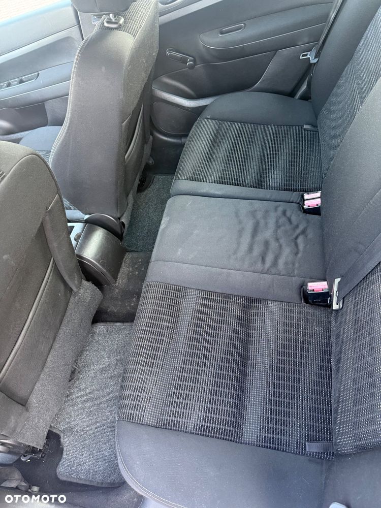 Peugeot 307 1.6 HDi - 12