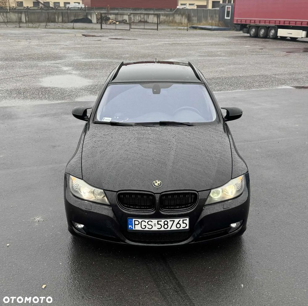 BMW Seria 3 320d DPF Touring - 2
