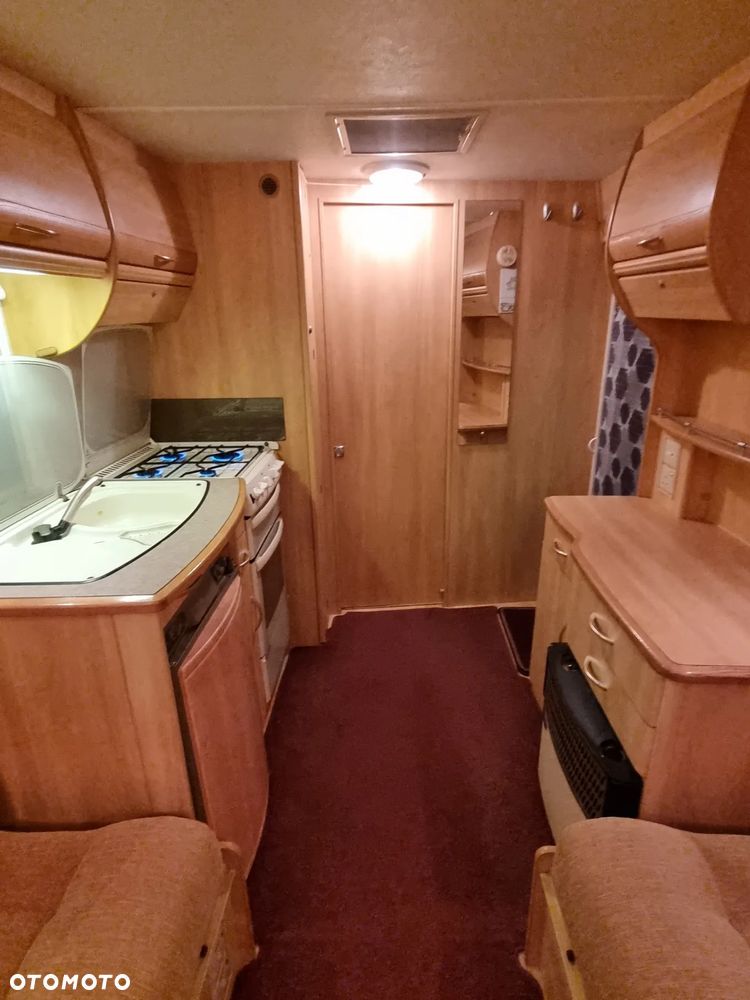 SWIFT Sterling Eccles 2000 - 22
