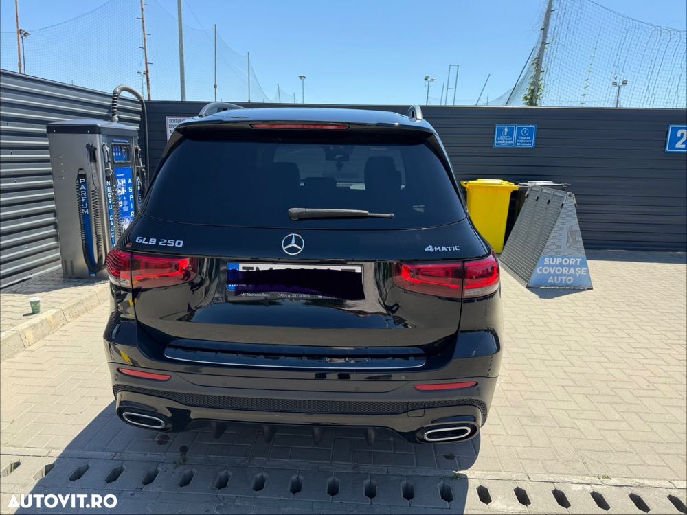 Mercedes-Benz GLB 250 4MATIC Aut. - 10