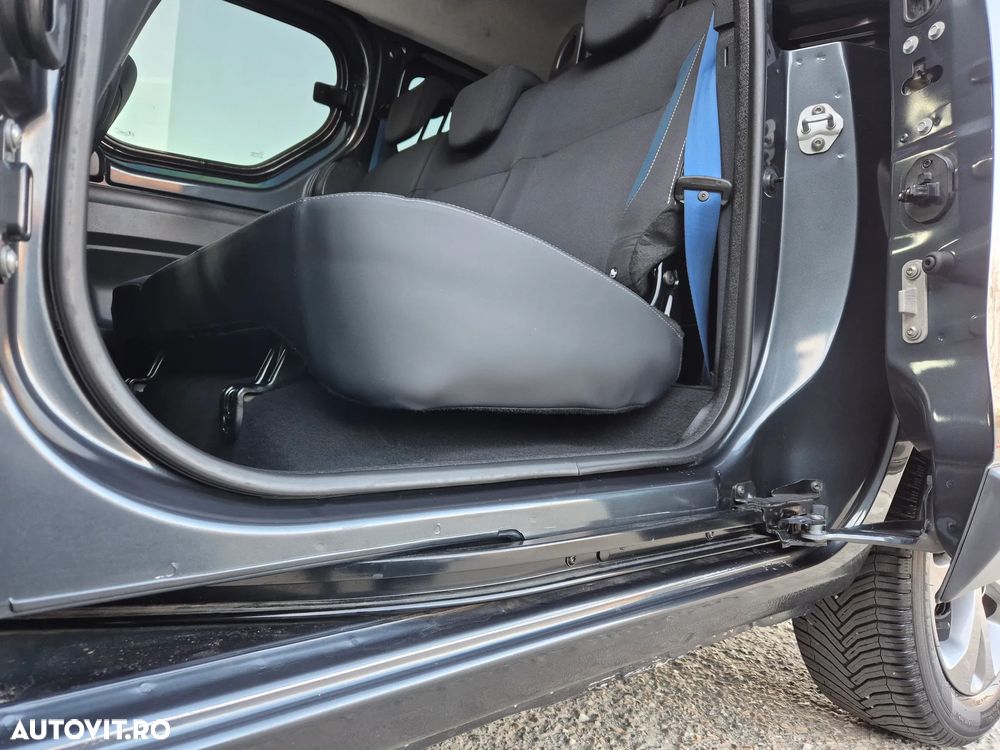 Dacia Dokker dCi 90 Stepway - 13