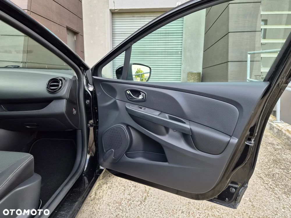 Renault Clio 1.2 16V 75 Dynamique - 23
