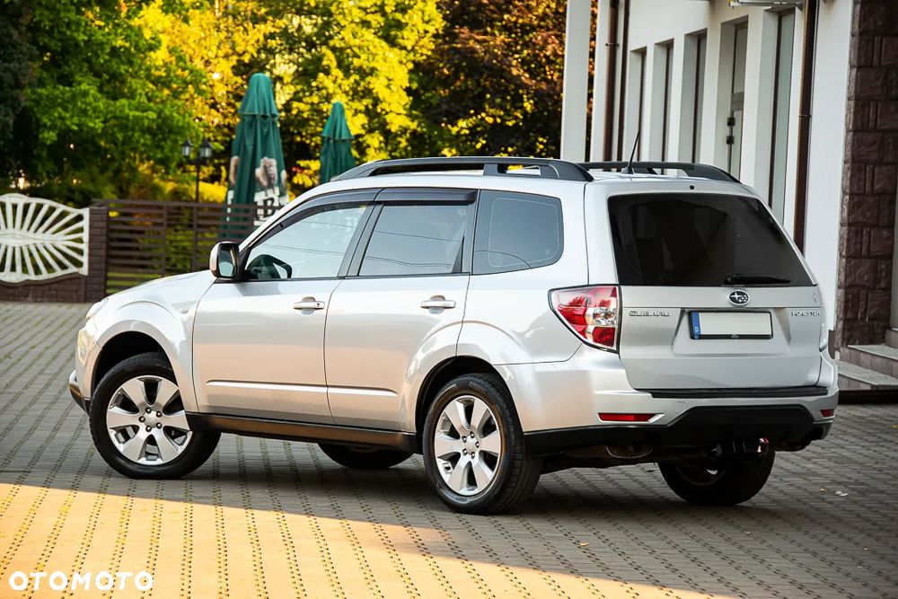 Subaru Forester 2.0X Exclusive - 13