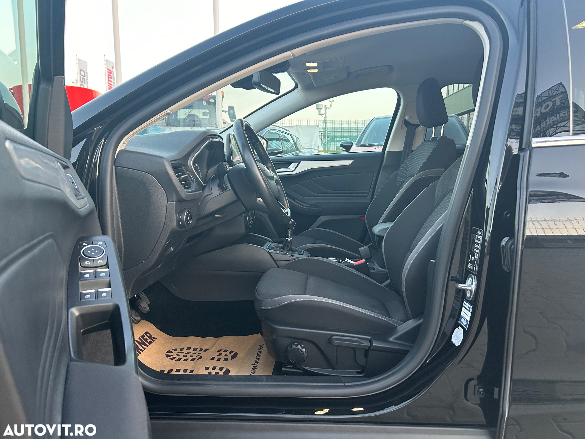 Ford Focus - 17