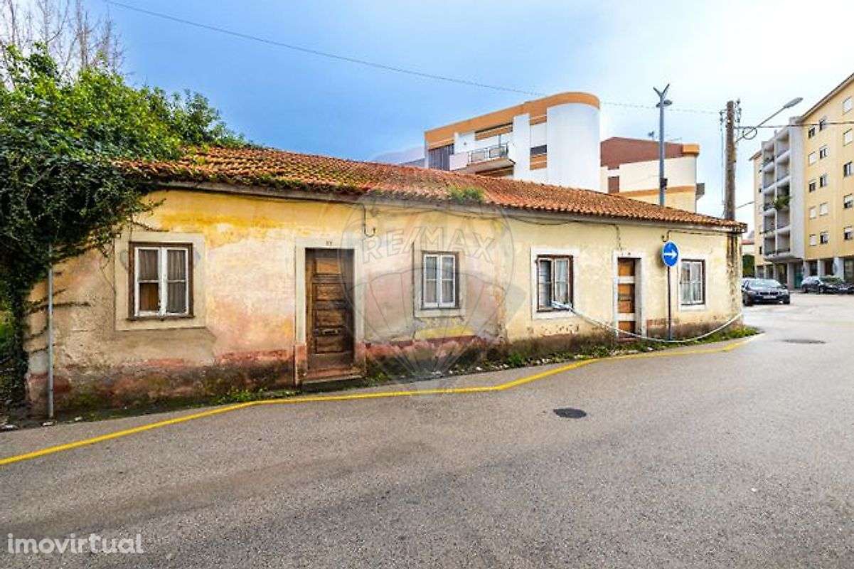 Moradia T4 para venda - Grande imagem: 2/4