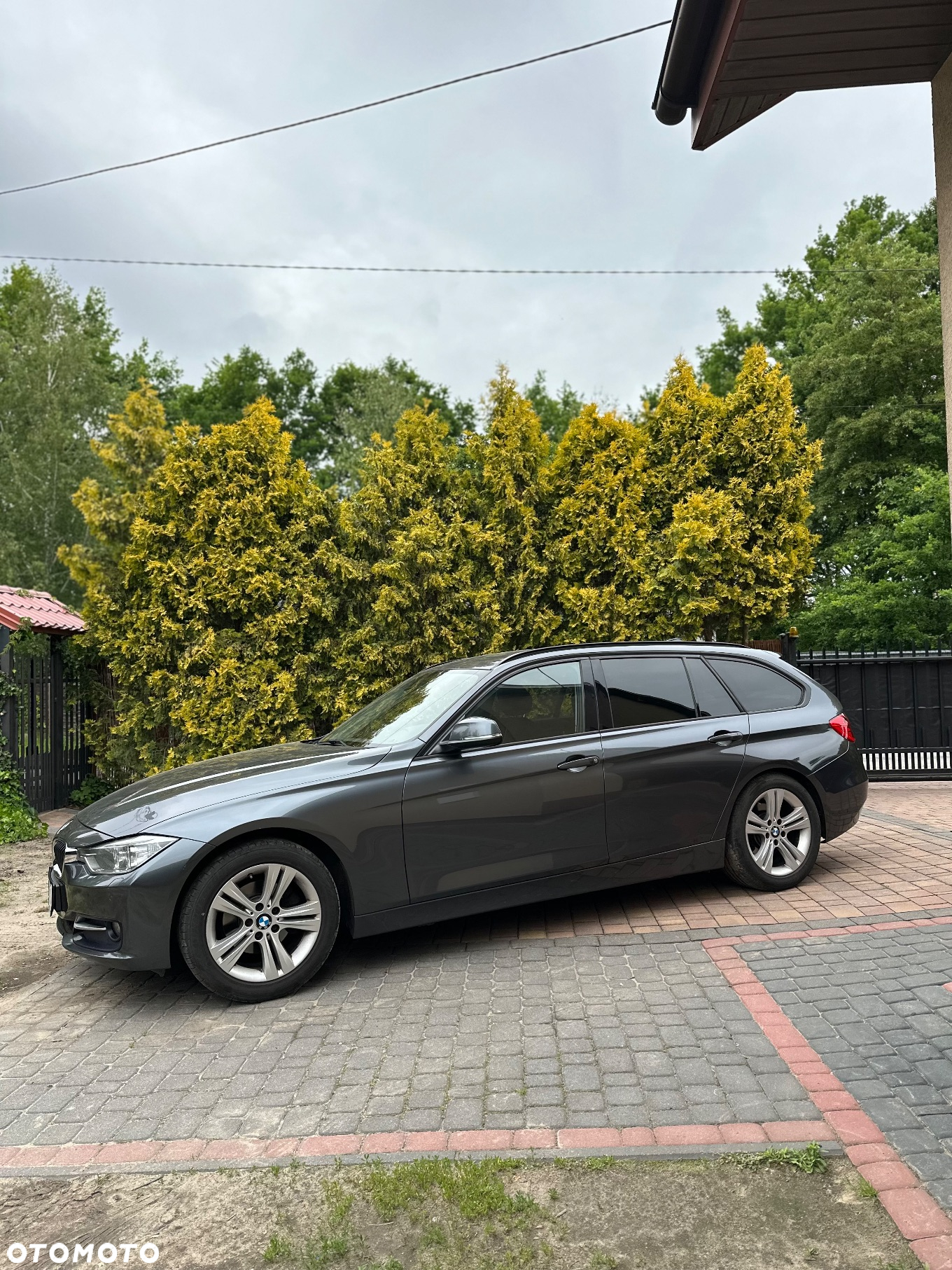 BMW Seria 3 318d Sport Line - 2