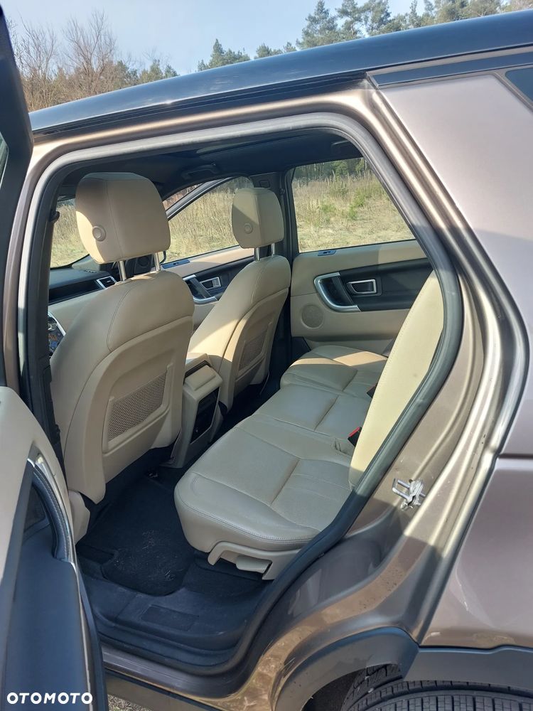 Land Rover Discovery Sport TD4 HSE Luxury - 6