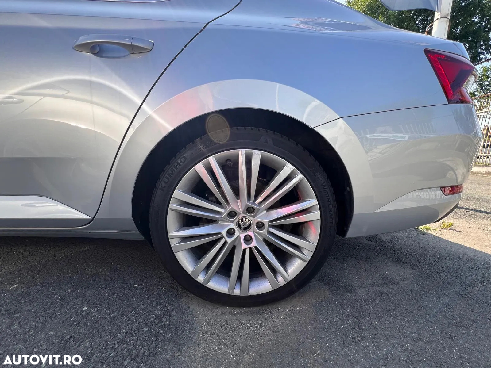 Skoda Superb 2.0 TDI 4X4 DSG Style - 6