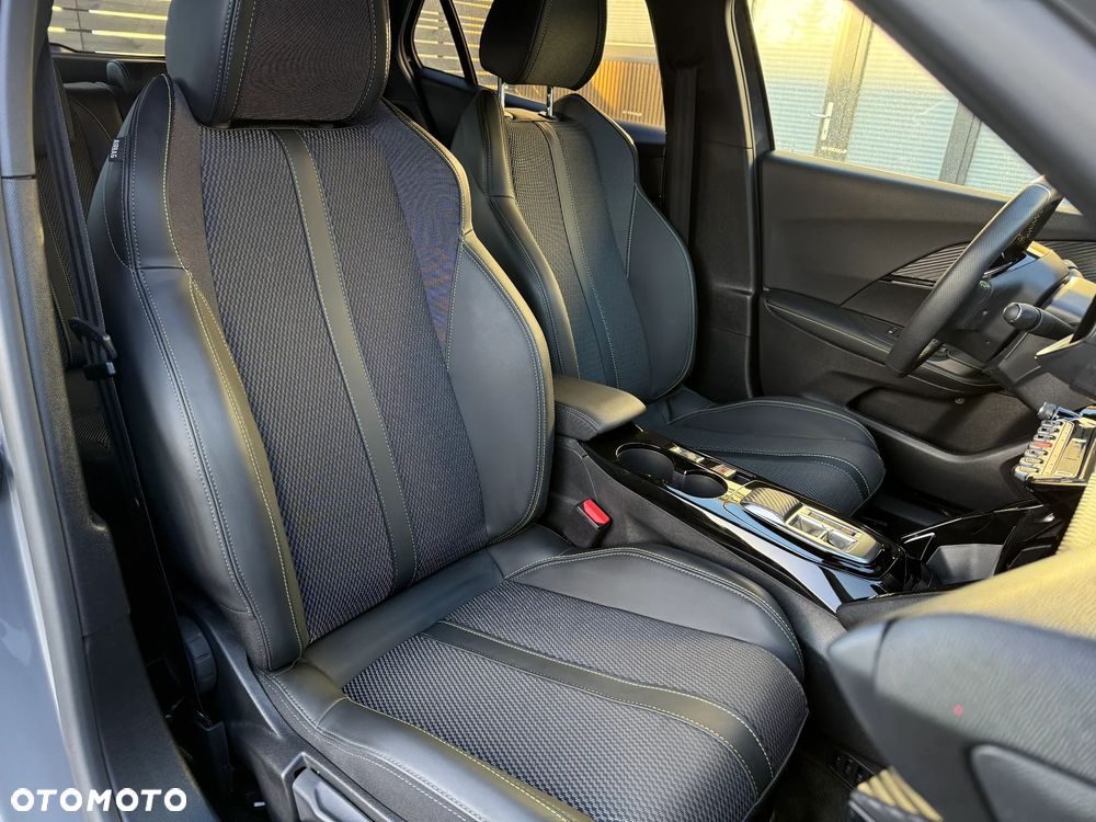 Peugeot 2008 GT+ - 21