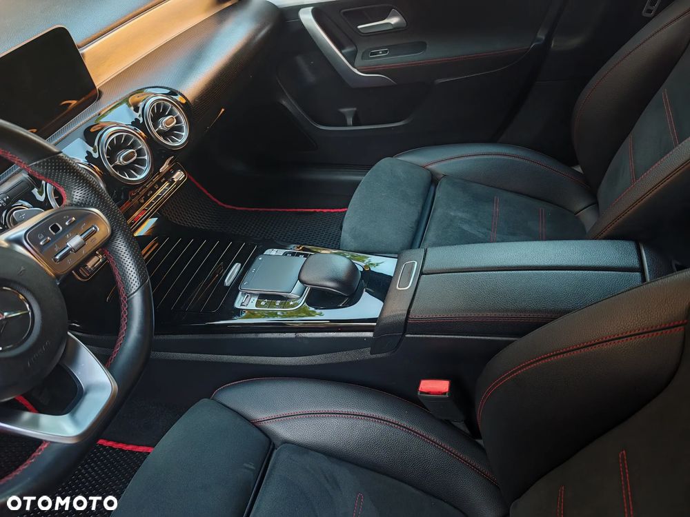 Mercedes-Benz Klasa A 180 AMG Line 7G-DCT - 9