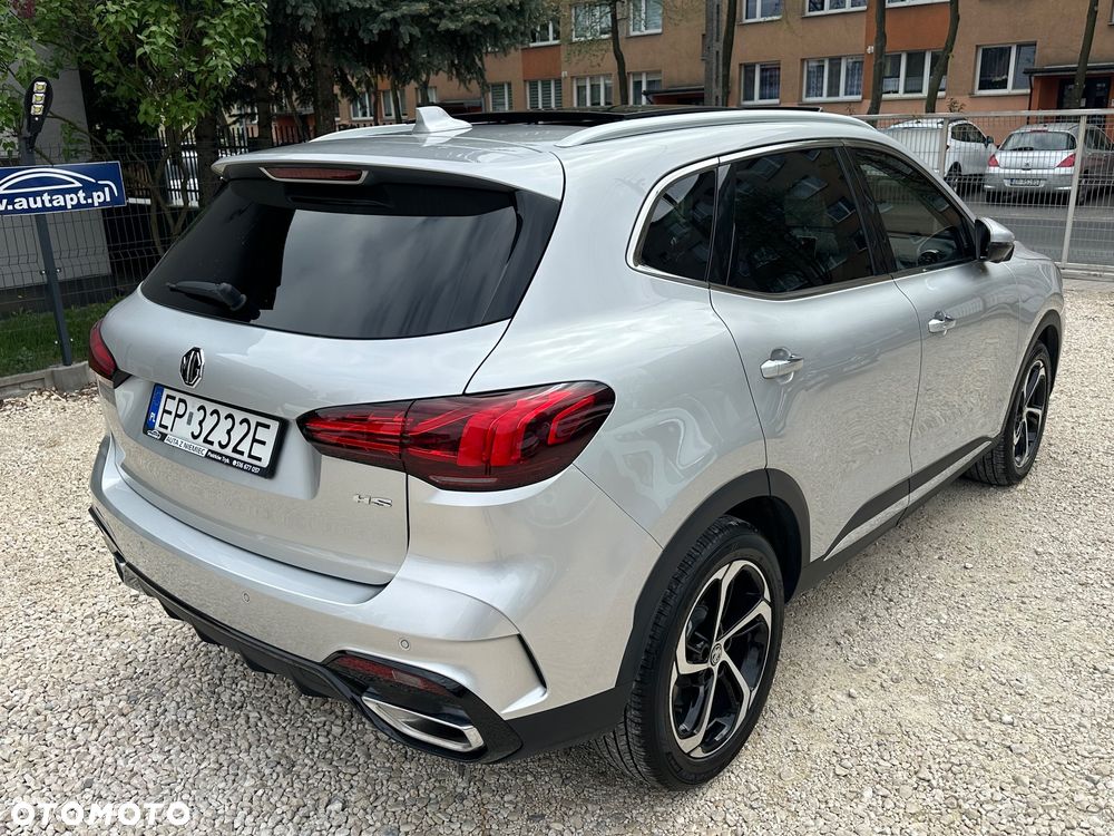 MG HS 1.5 T-GDI Exclusive DCT - 11