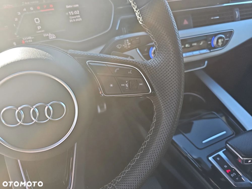 Audi A4 Limousine - 16