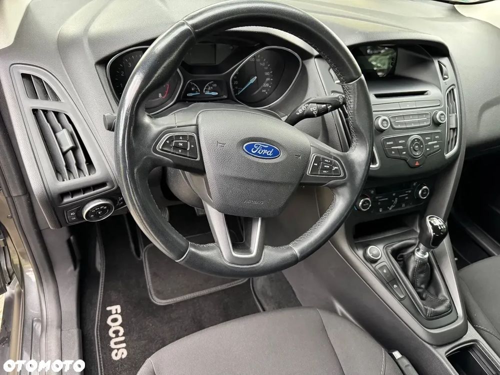 Ford Focus - 14